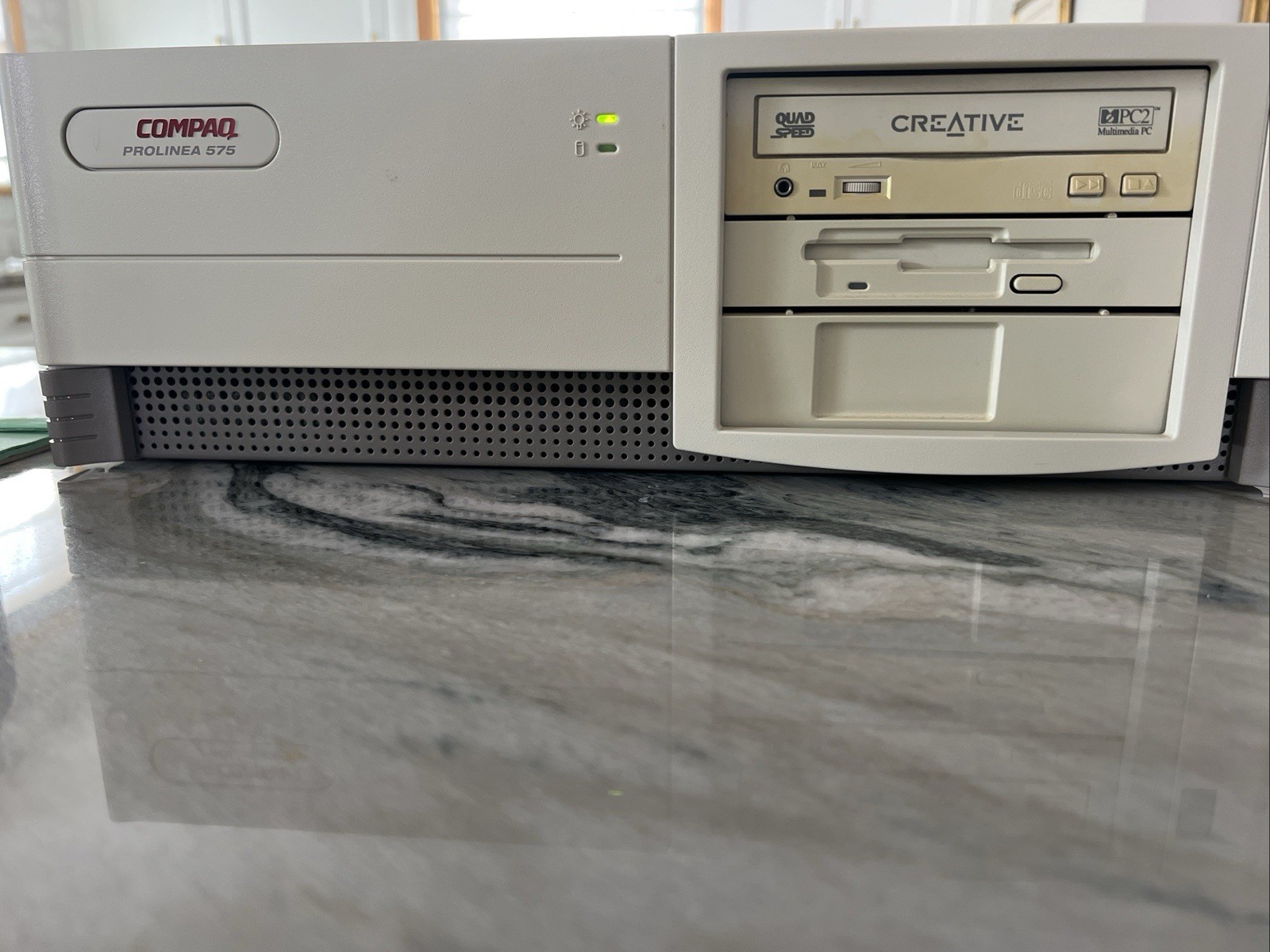Compaq Prolinea 575 Series 3510V5 As Is For Parts Or Use.