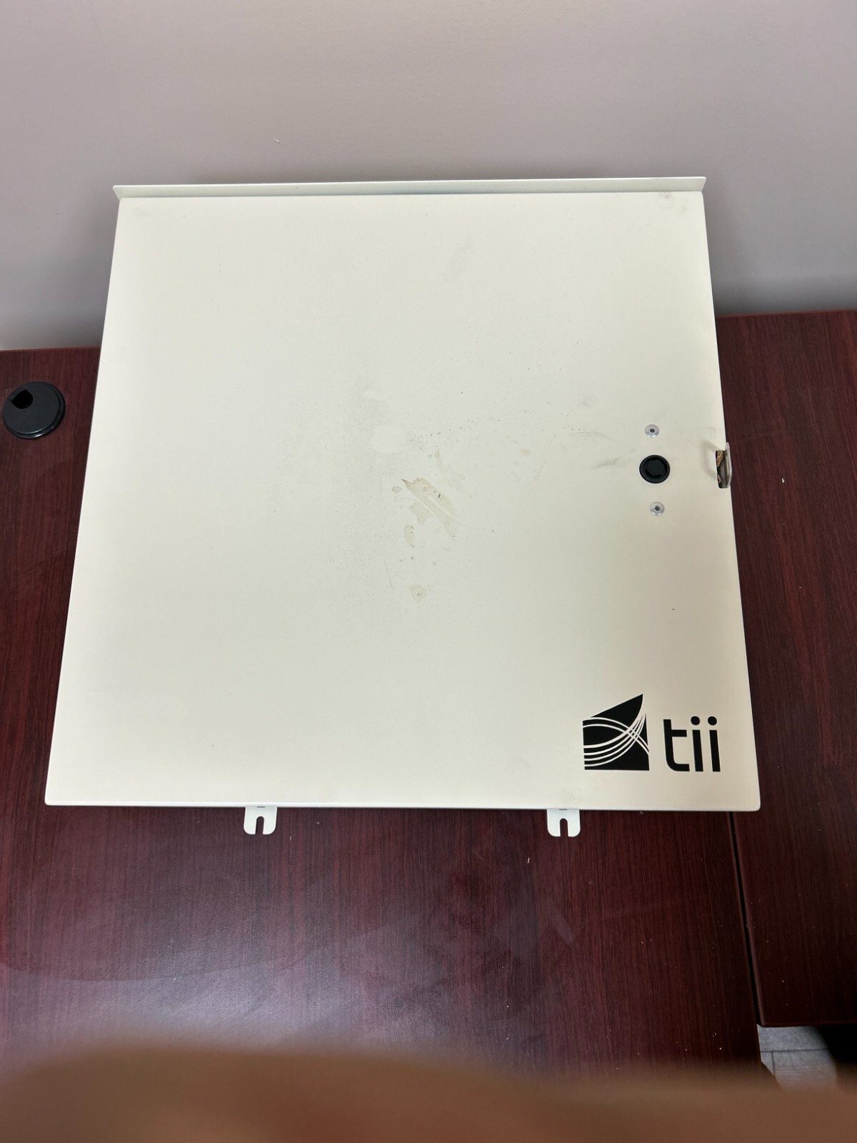 Tii Technologies FIBER OPTIC PATCH PANEL WALLMOUNT