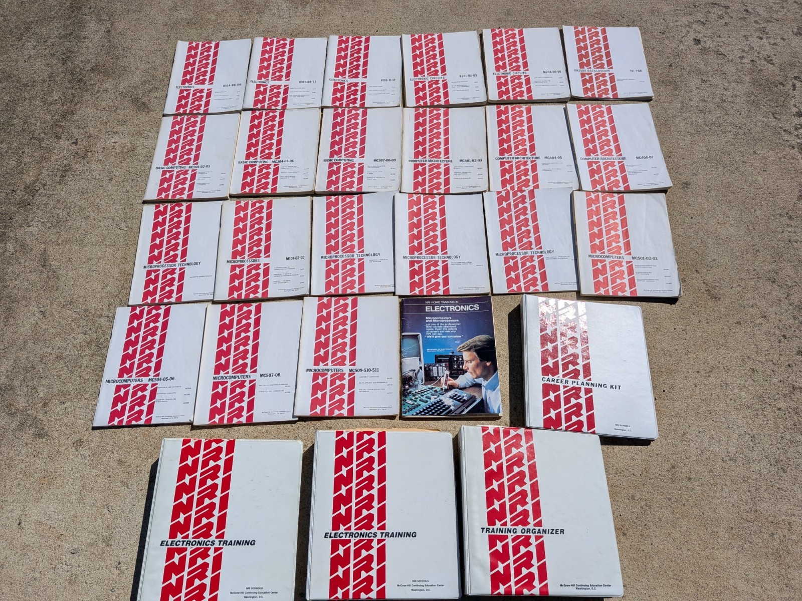 Vintage NRI Schools  Computers / Electronics Text Book And Binder Lessons LOT 