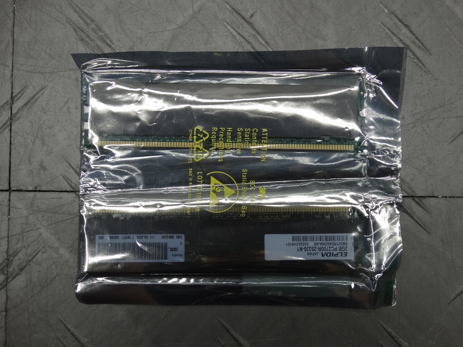 Elpida 2GB PC2700R-25330-N1 Server Memory RAM (Lot of 2)