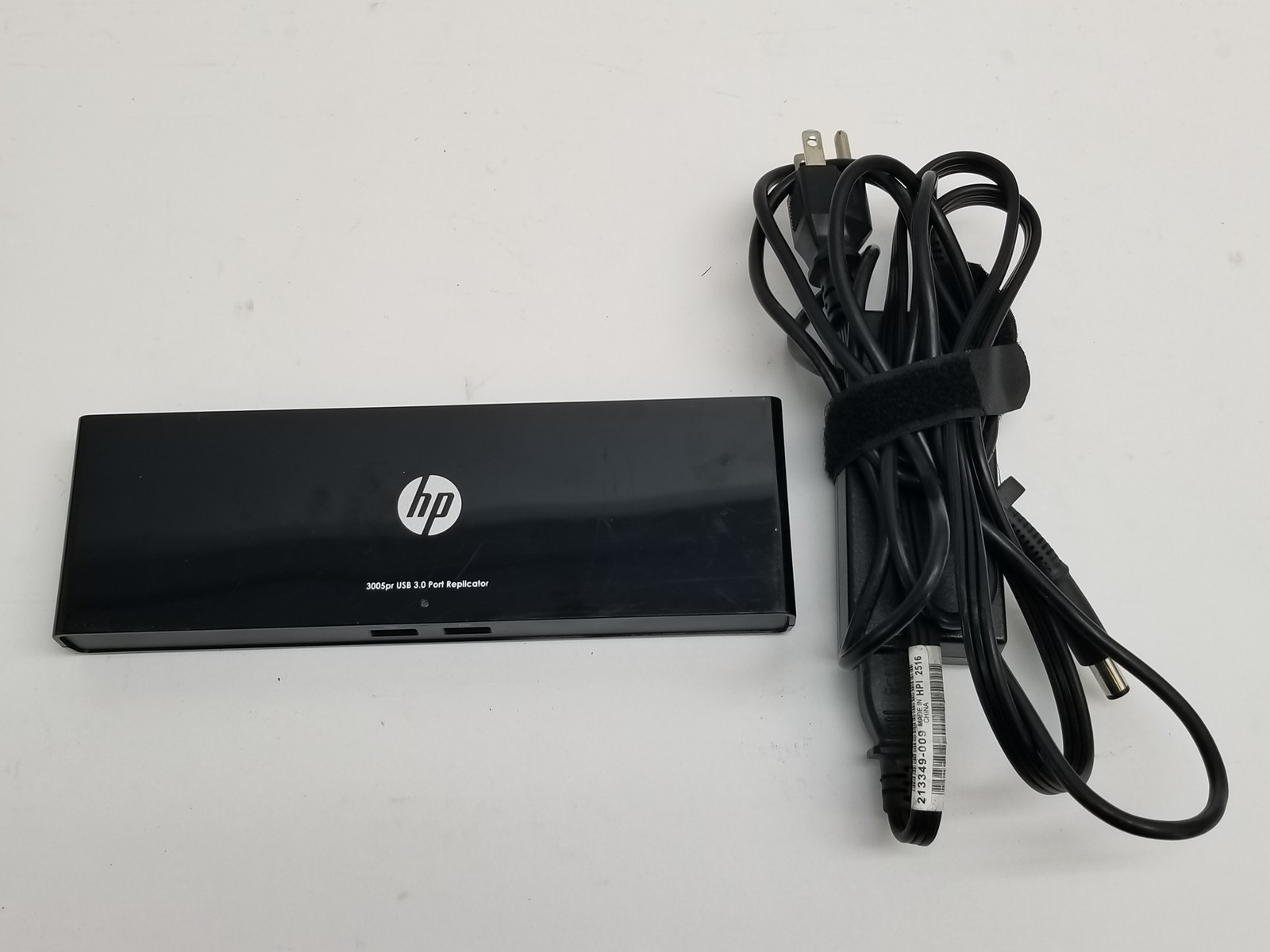 HP 681280-001 3005pr USB 3.0 Port Replicator Docking Station w/ PSU