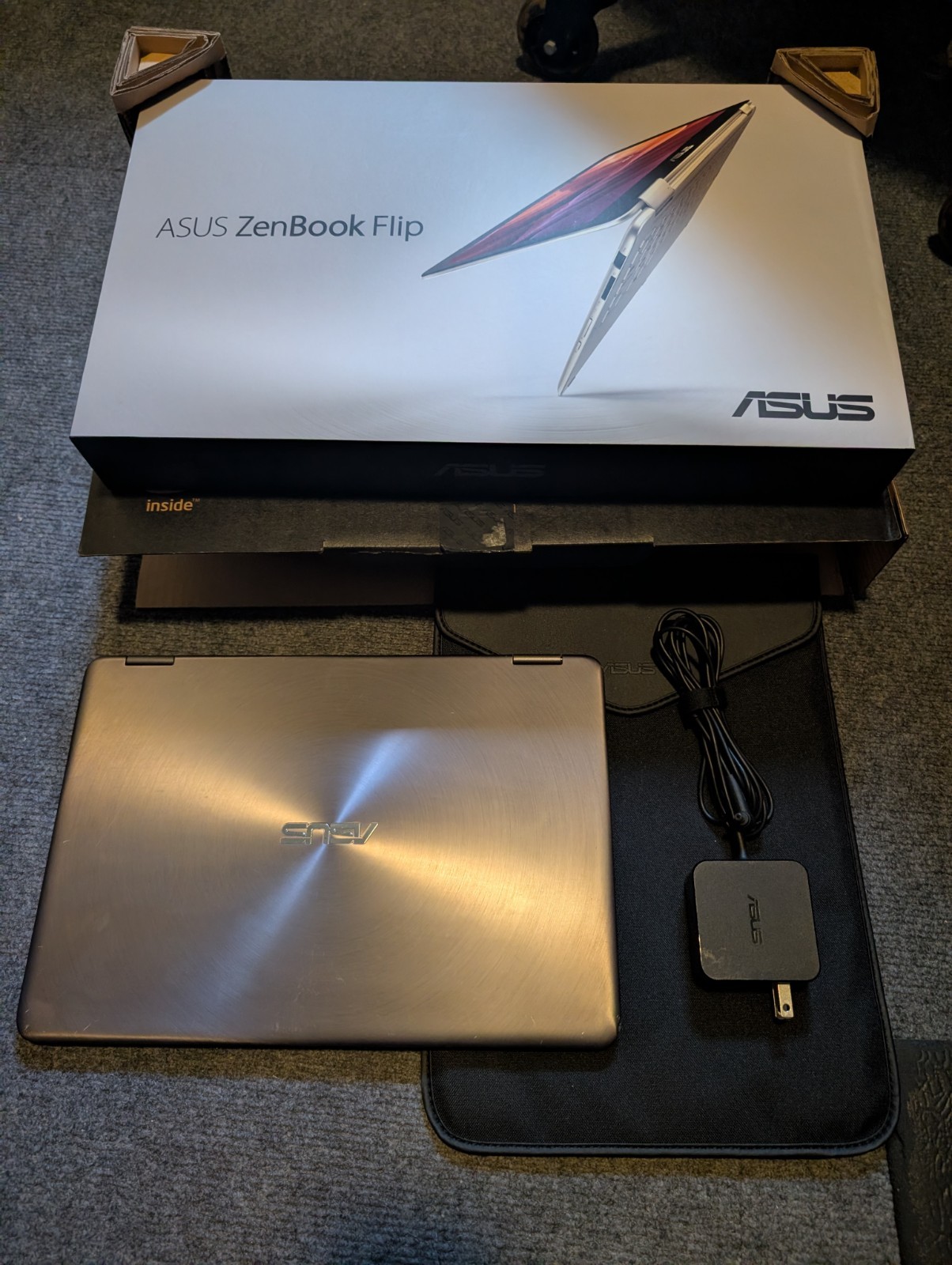 ​ASUS ZenBook Flip UX360C 13.3" FHD Touch Laptop - Intel Core m3 - 8GB RAM - 256