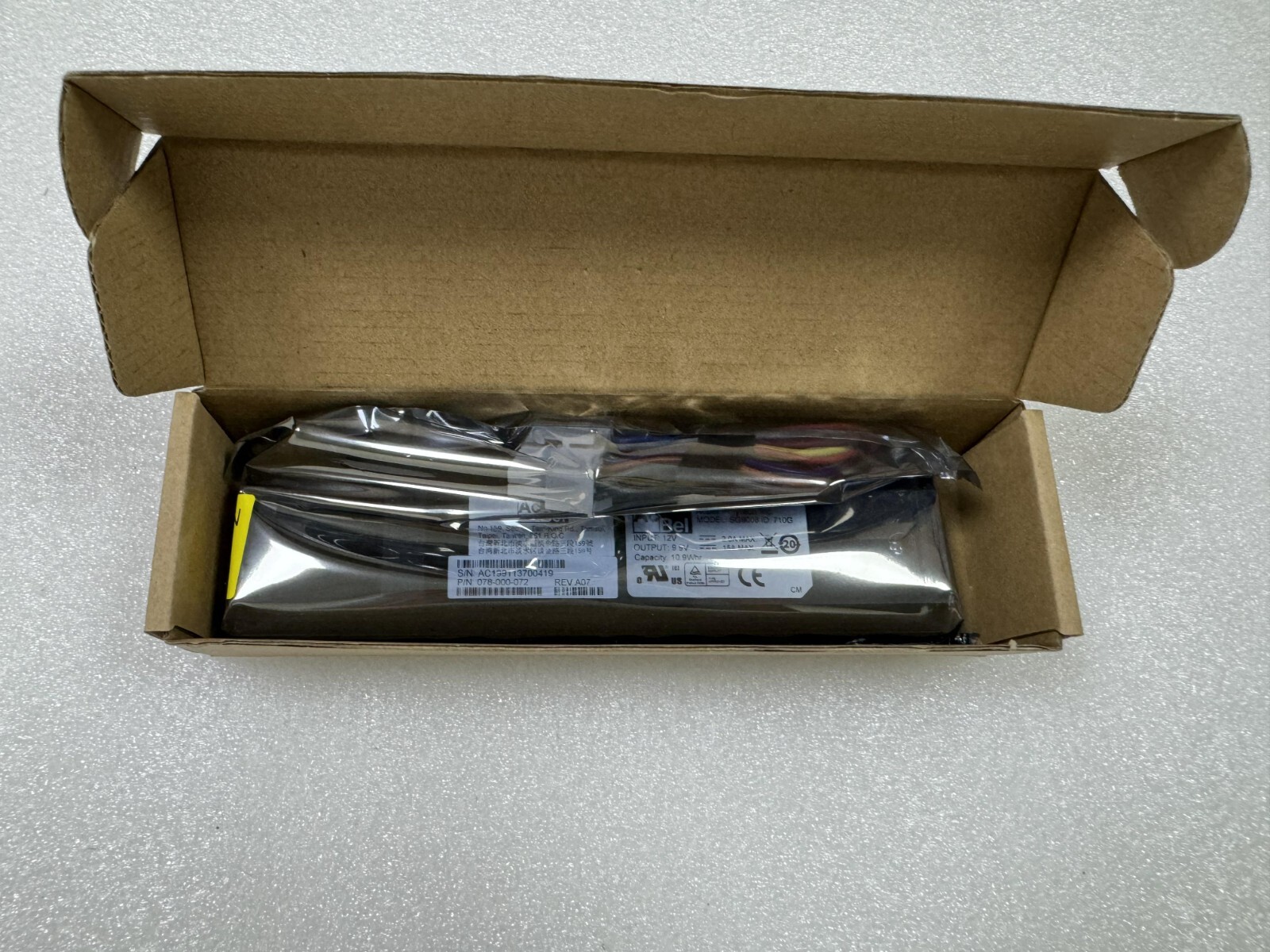 Used 078-000-072 EMC VNX3100 VNXE3200 Controller Battery (wide connector)
