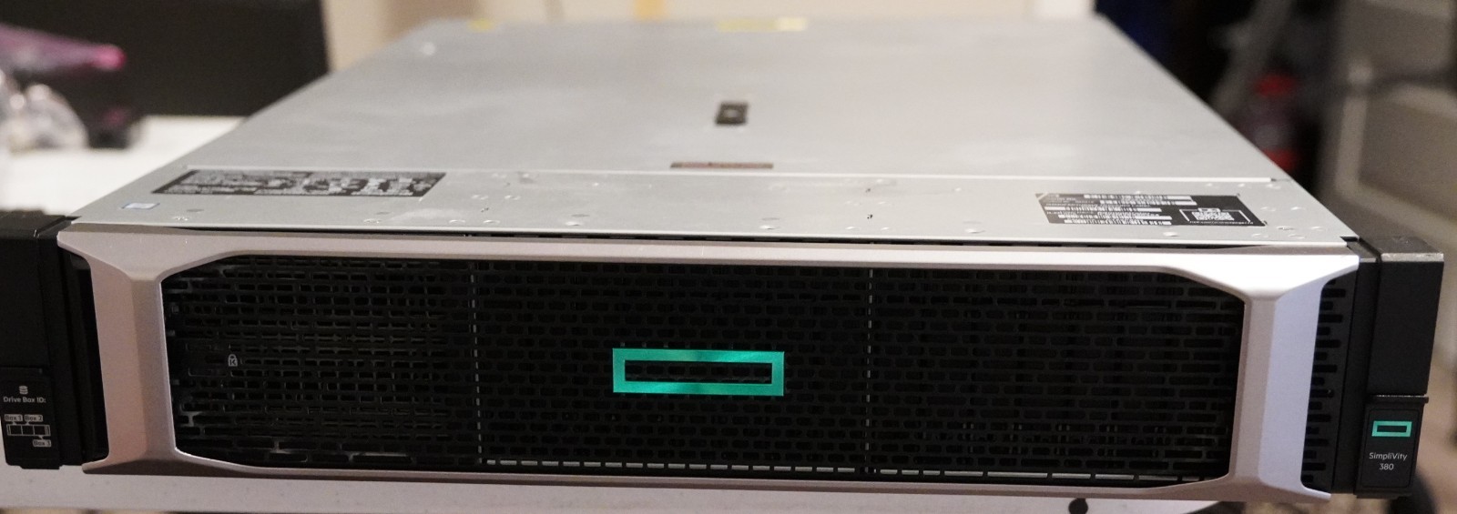 HPE SimpliVity 380 Gen10 Server 1x Gold 5120 256GB RAM P816i 10GbE SFP+ 16-Bays