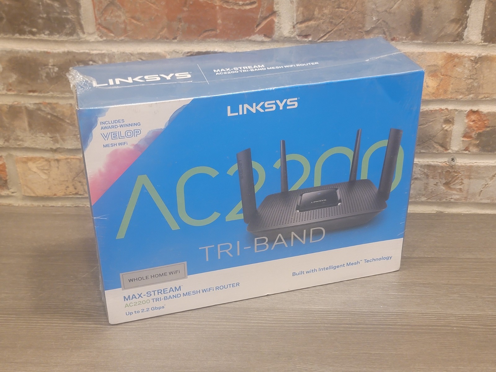 New Sealed Linksys MR8300 Tri-Band Mesh AC2000 Wi-Fi Router