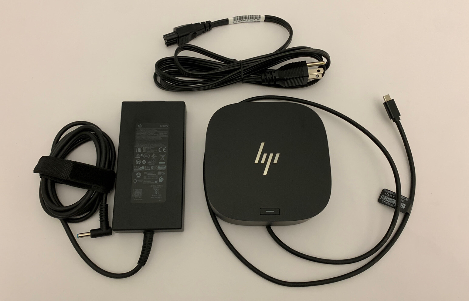 HP HSN-IX02 L75125-001 USB-C Dock G5 Universal Docking Station + 120w AC Adapter