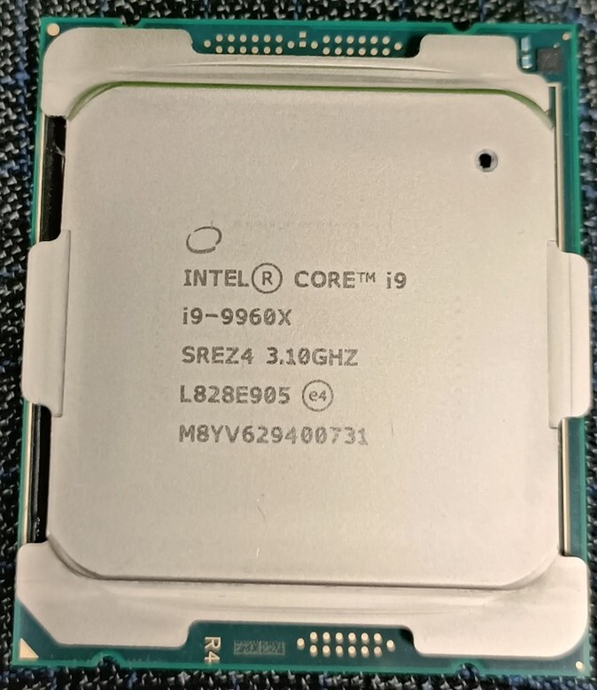 Intel Core i9-9960X 16Core 3.1GHz SREZ4 LGA2066 CPU Processor