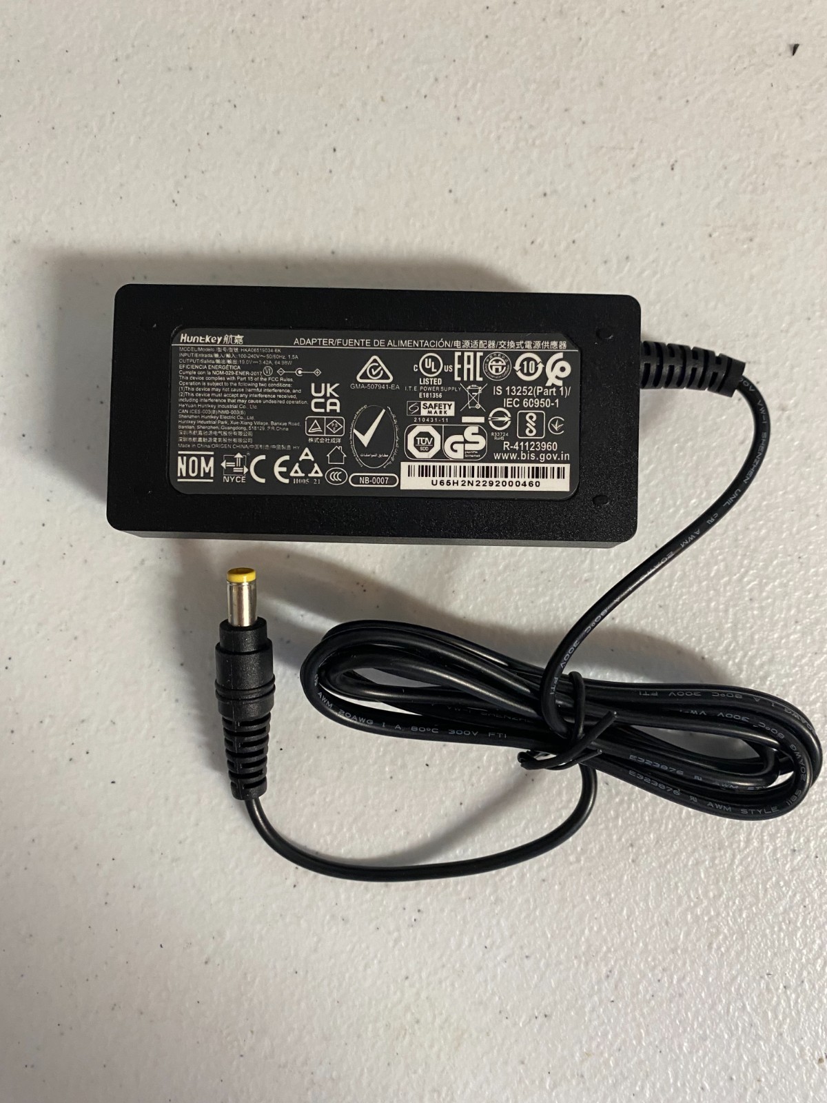 NEW Huntkey power adapter HKA06519034-6K 19V 3.42A