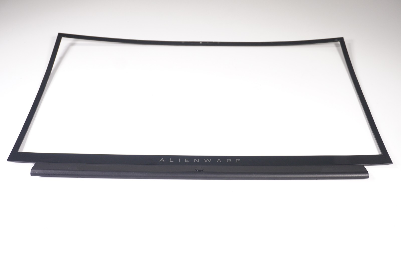 YG25N Alienware LCD Front Bezel M17 R2 AWYA17-7640WHT-PUS