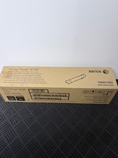 Genuine XEROX Phaser 6700 Yellow Toner Cartridge 106R01509
