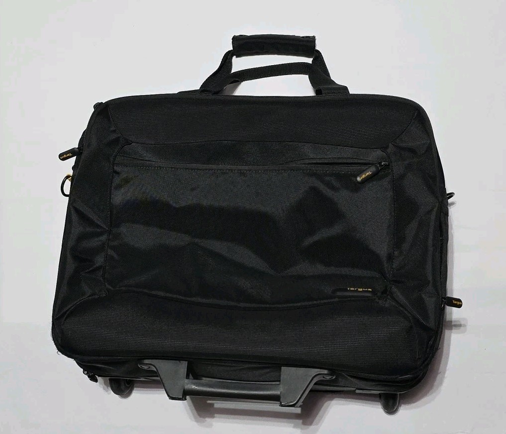 Targus 15.6” - 17.3” Citygear Overnight Travel Roller/laptop Bag Great Condition