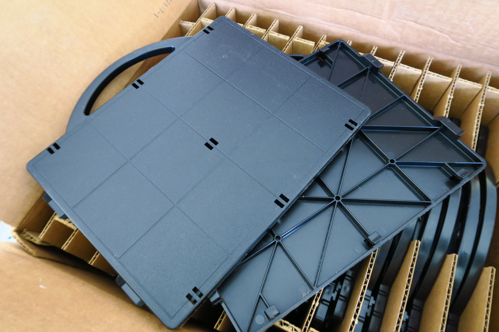 24x Stratasys MODELING TRAYS SUBSTRATE 8x6 BLACK Bases uPrint SE PLUS 340-00400