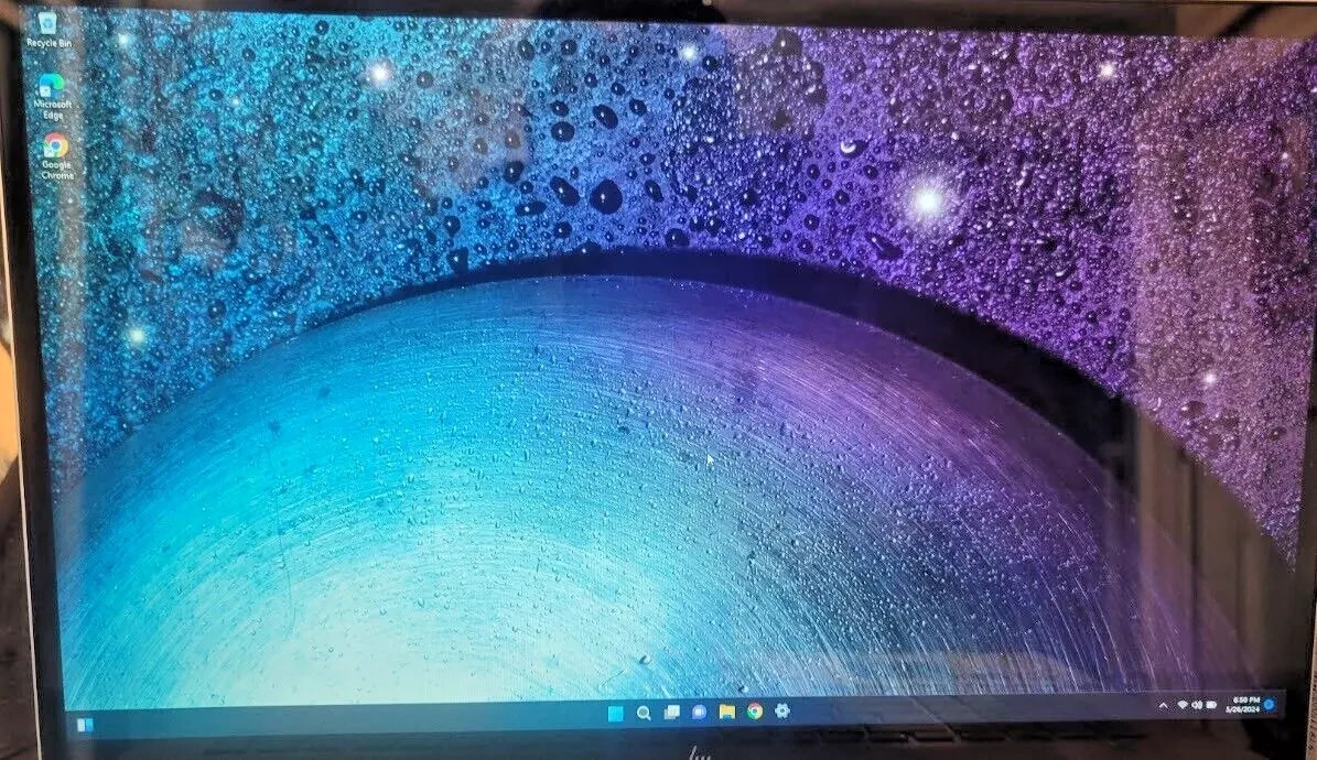 HP 17 ENVY BW+i7-8550U@4.0GHz+1TB SSD+32GB RAM+NVIDIA GPU+WIN11 + 5in1 USBC HUB