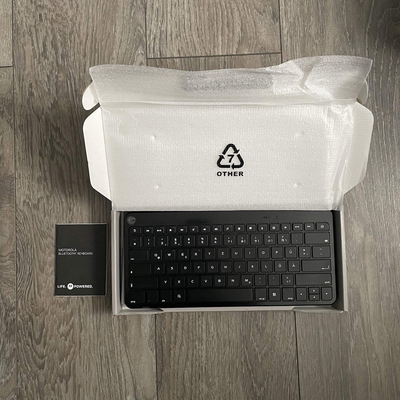 Motorola Bluetooth Wireless Keyboard New In Box Never Used