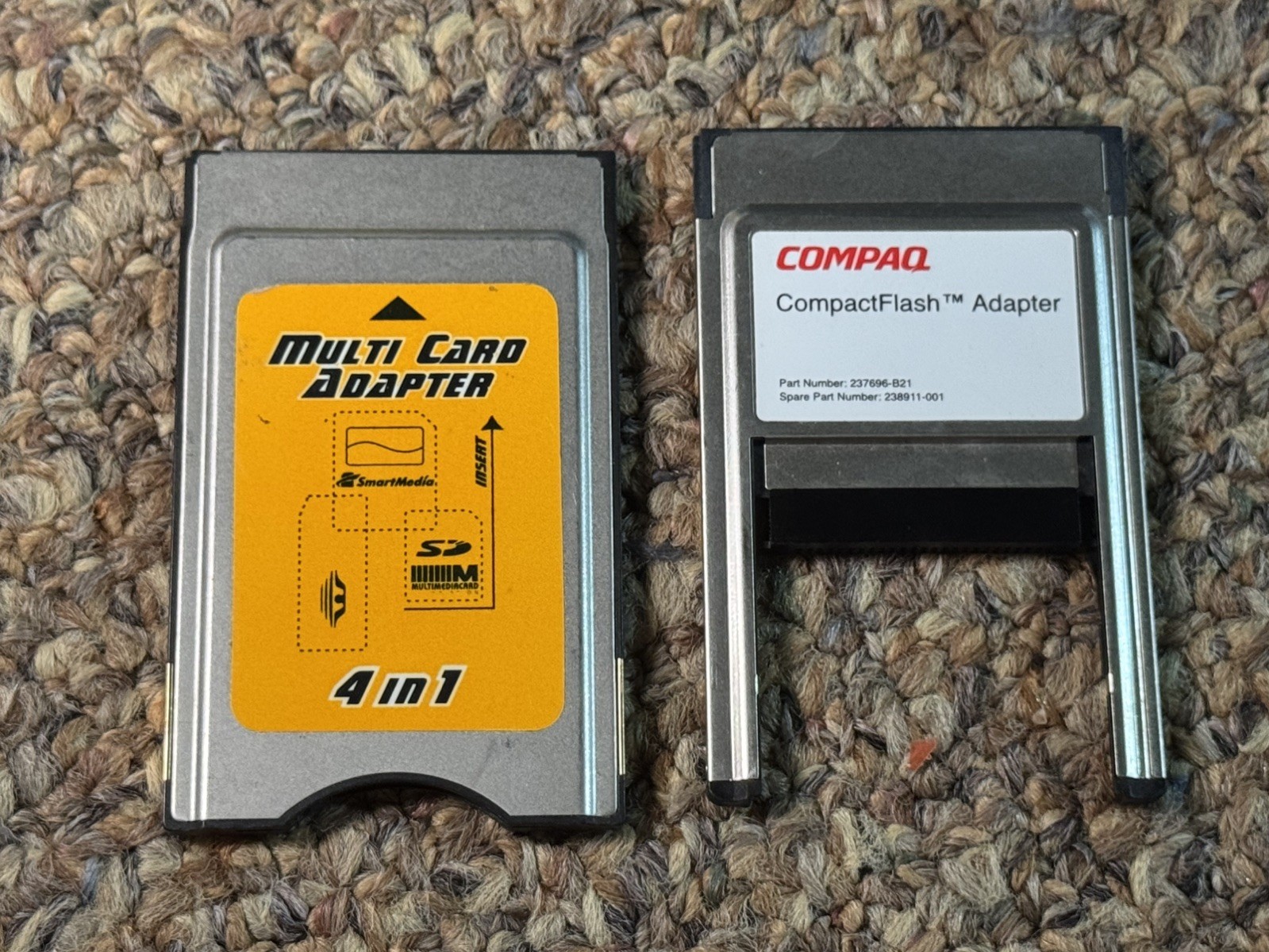 Lot x2 CARRY 4-in-1 PC Card Adapter SD SmartMedia MMC Multi PCMCIA Vintage CF