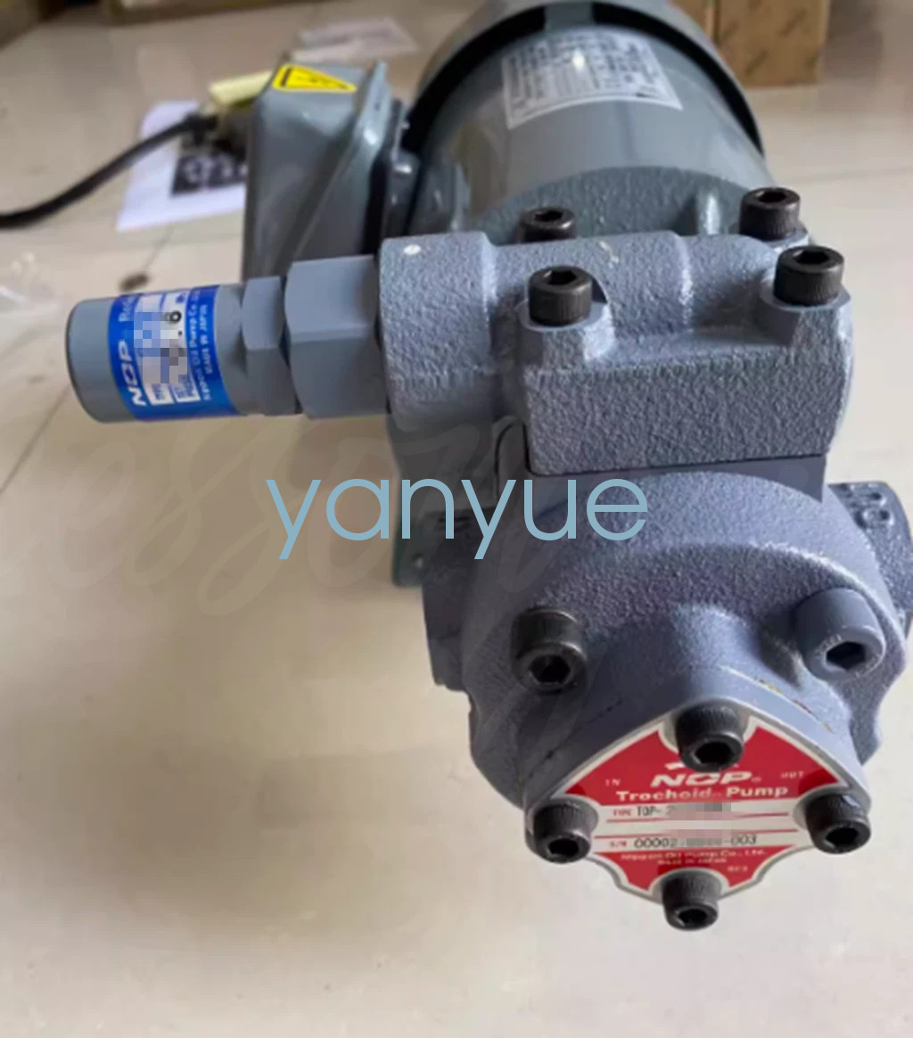 1PCS NOP TOP-2MY400-203HBM oil pump  new via FedEx or DHL