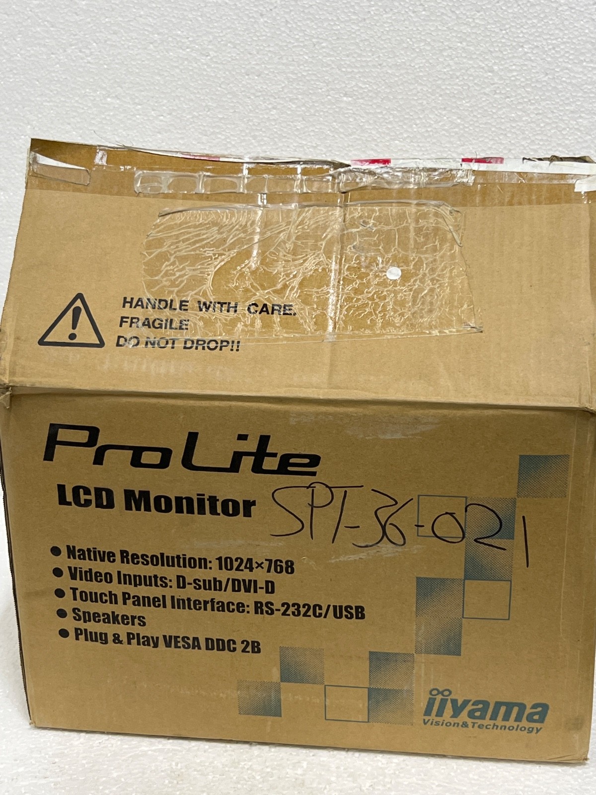 iiyana ProLite T1531SR-W3 LCD Monitor