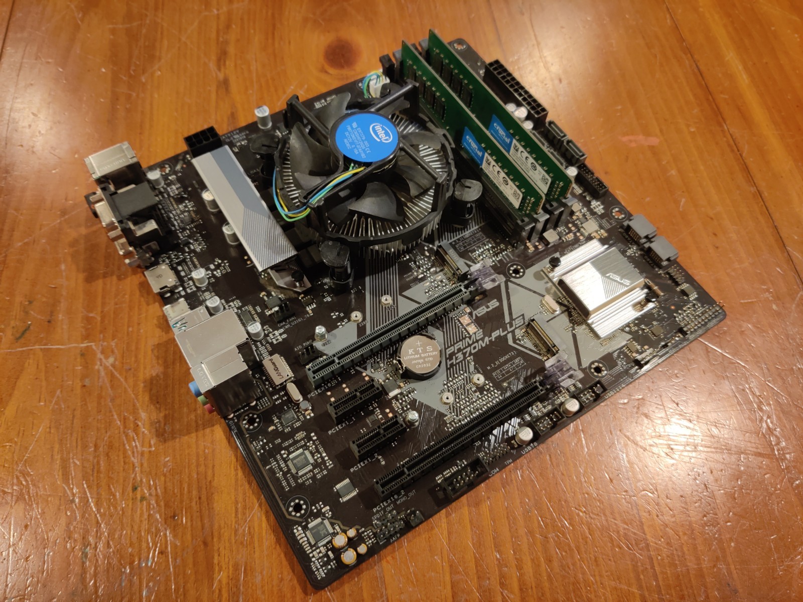 COMBO: ASUS Prime H370M-PLUS MOTHERBOARD + i5-9400F CPU /w Heatsink + 16GB DDR4