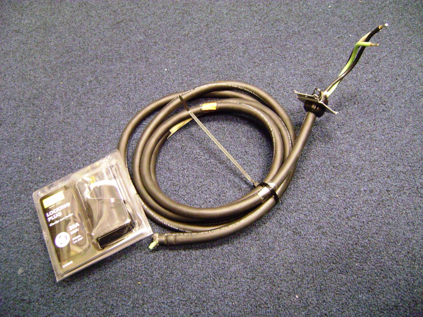 APC Symmetra SYHF6KT UPS Battery Backup Power Cable Cord & Twist Plug (Read it)