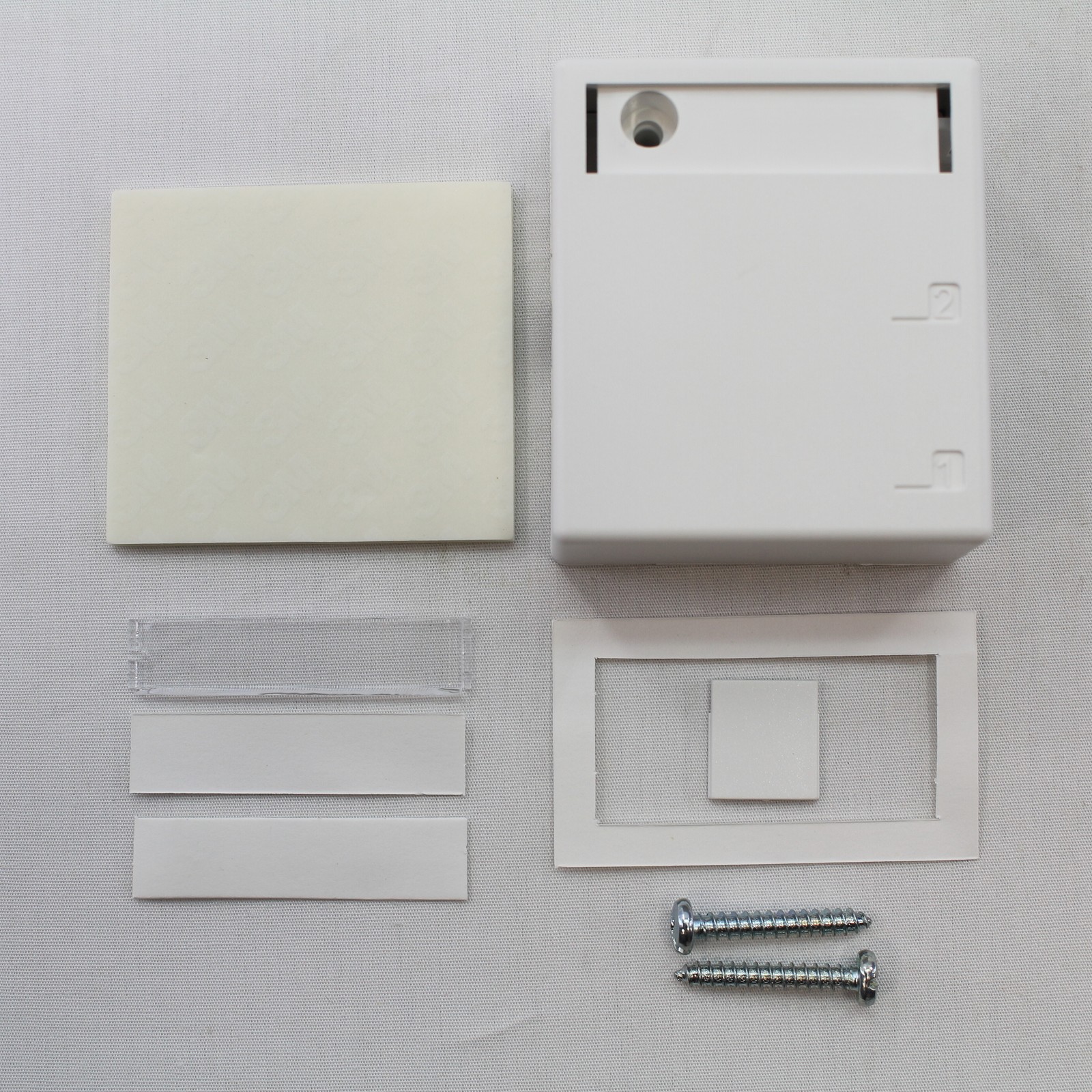Leviton 40822-BW White 2-Port Raceway Quickport Surface Mount
