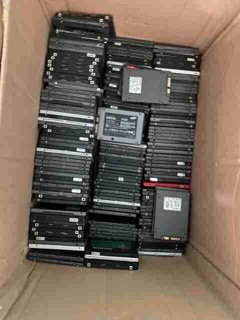 LOT OF 10 MIXED BRANDS and SIZES - 256GB and 512GB 2.5" SATA SSD -  WARRANTY