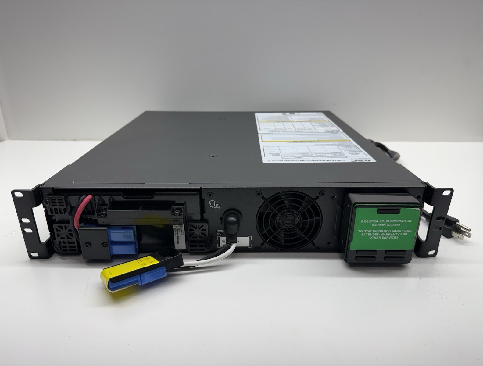 APC SRT1500RMXLA Rackmount UPS 120V 1.5kVA 1350W 8 Outlets AP9640 Network Card