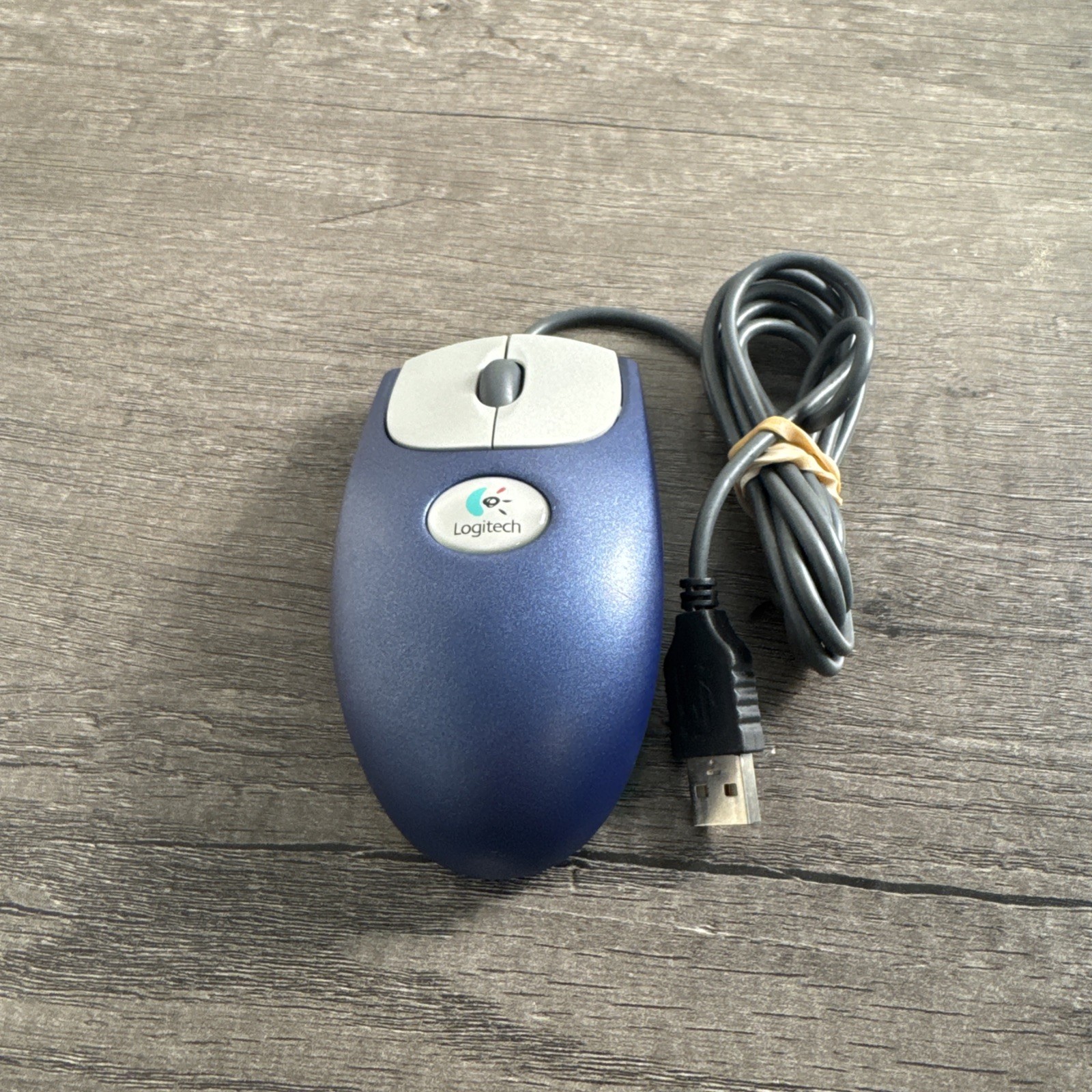 Blue Logitech USB Wired 2x Optical Wheel Mouse Model M-BJ58 Nice Condition