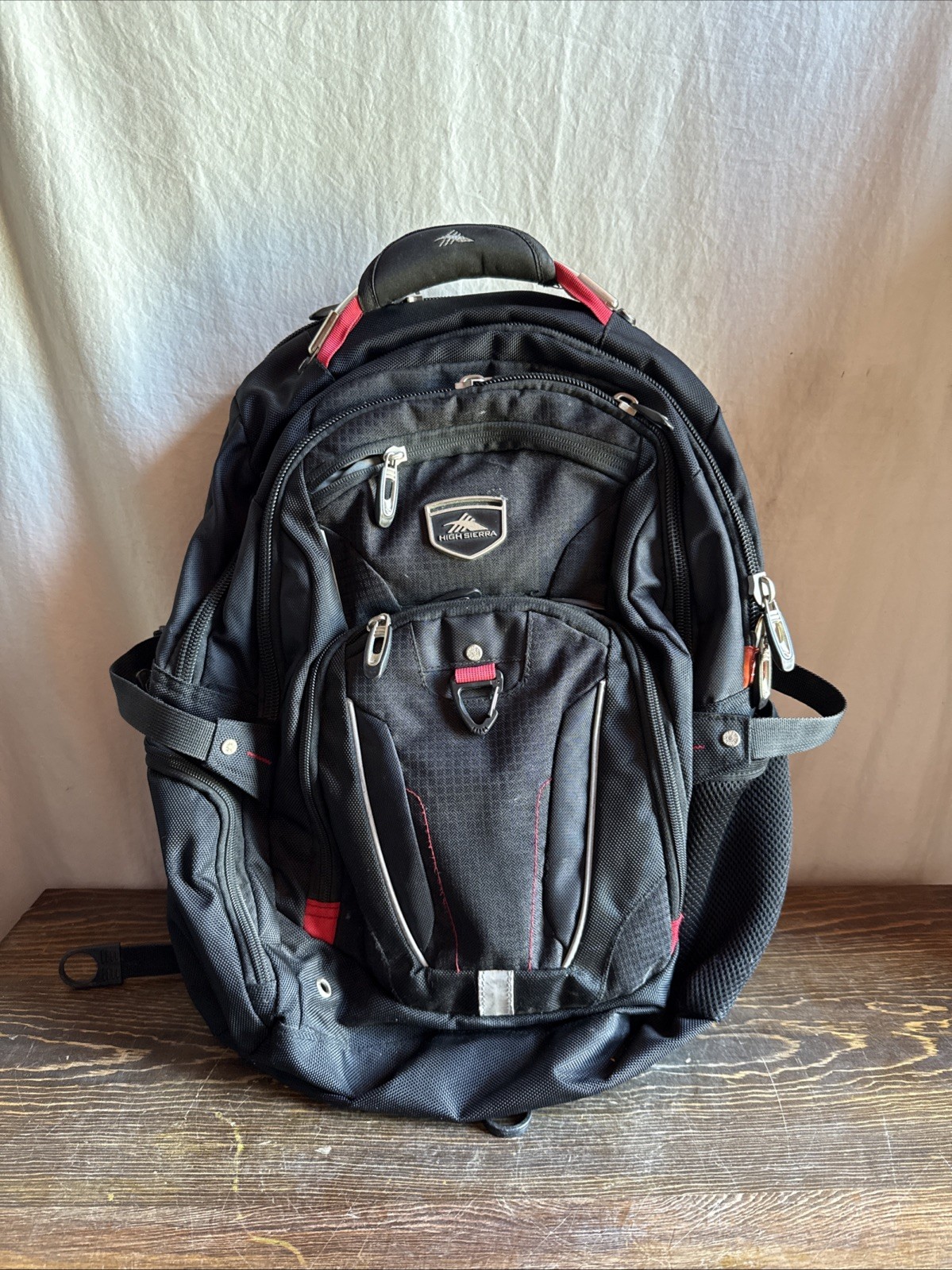 High Sierra Elite Laptop Backpack Black Red Airflow Suspension