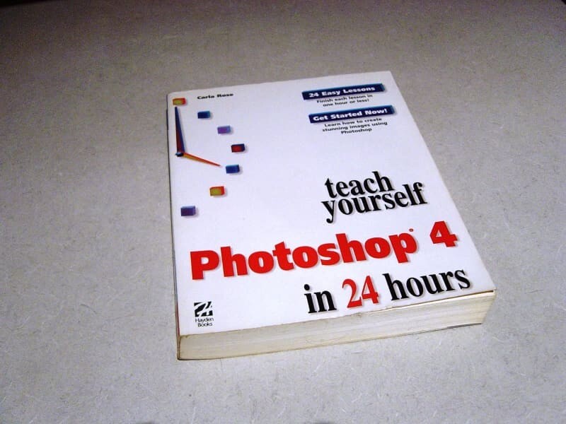 VGC. SAMS Teach yourself Photoshop 4 in 24hrs - Guide - (USED)