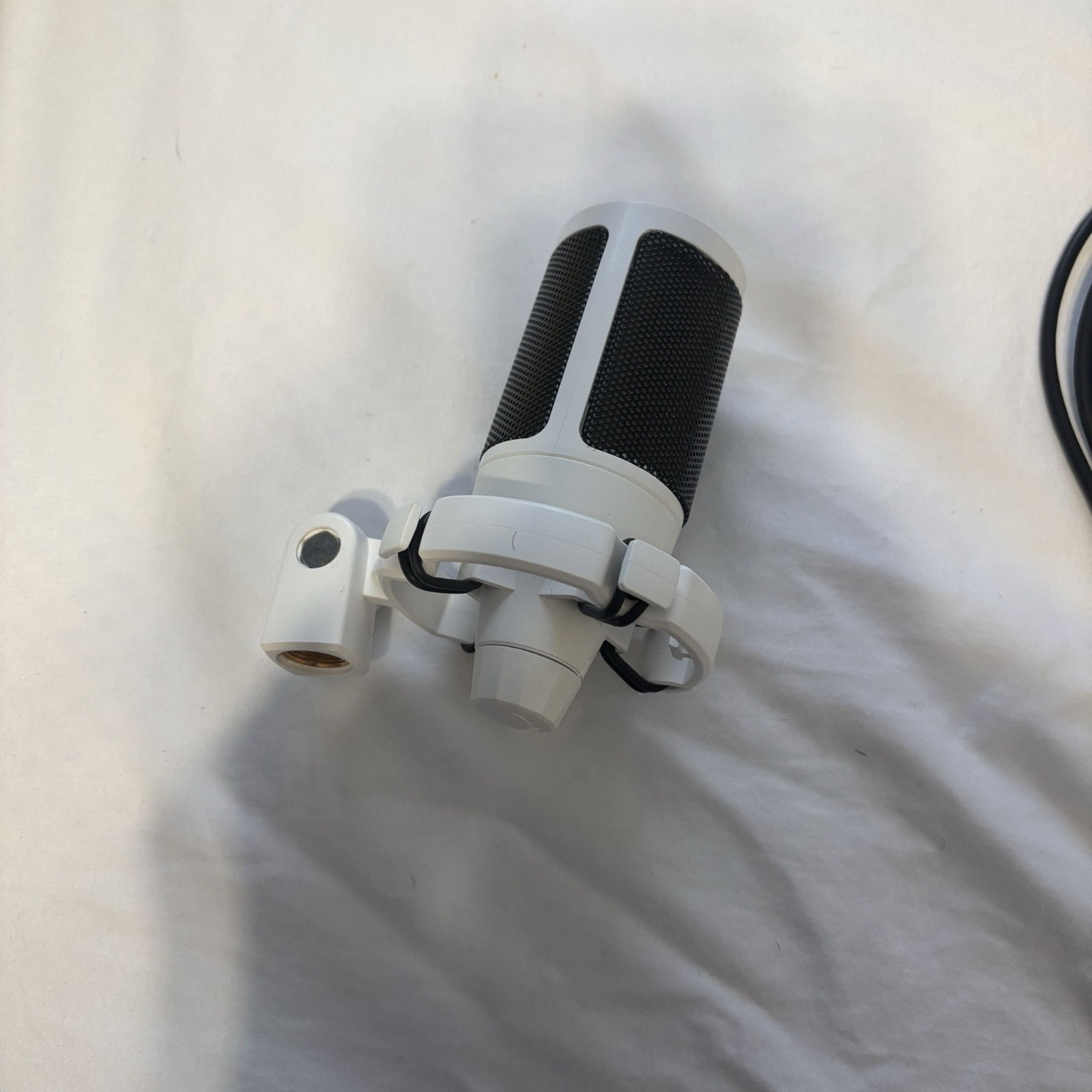 FIFINE AmpliGame A6T USB Gaming Microphone White with Mount - Mic Only