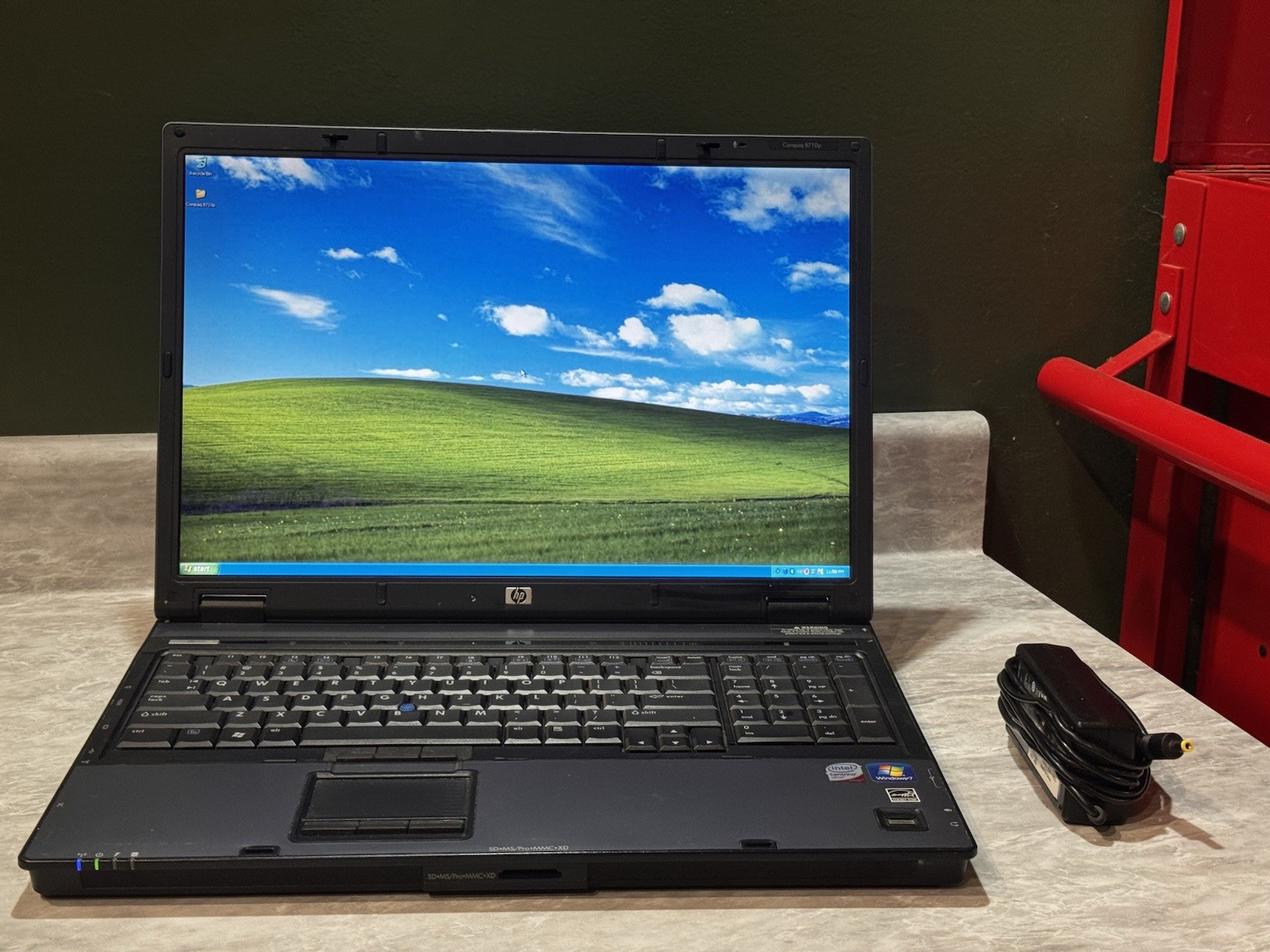 Retro Gaming HP Compaq 8710p Nvidia GPU Intel C2D 2.5GHz 2gb RAM 500gb HDD XP