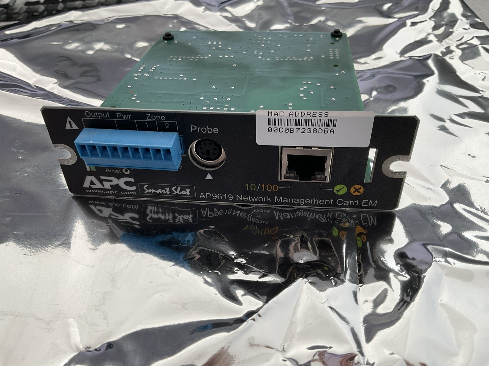 APC Smart Slot AP9619 UPS NETWORK MANAGEMENT CARD EM tested 10/100 3 available