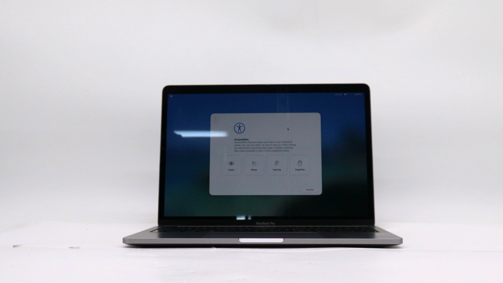 Apple Macbook Pro 13" i5-1038ng7 16GB 512GB READ DESC