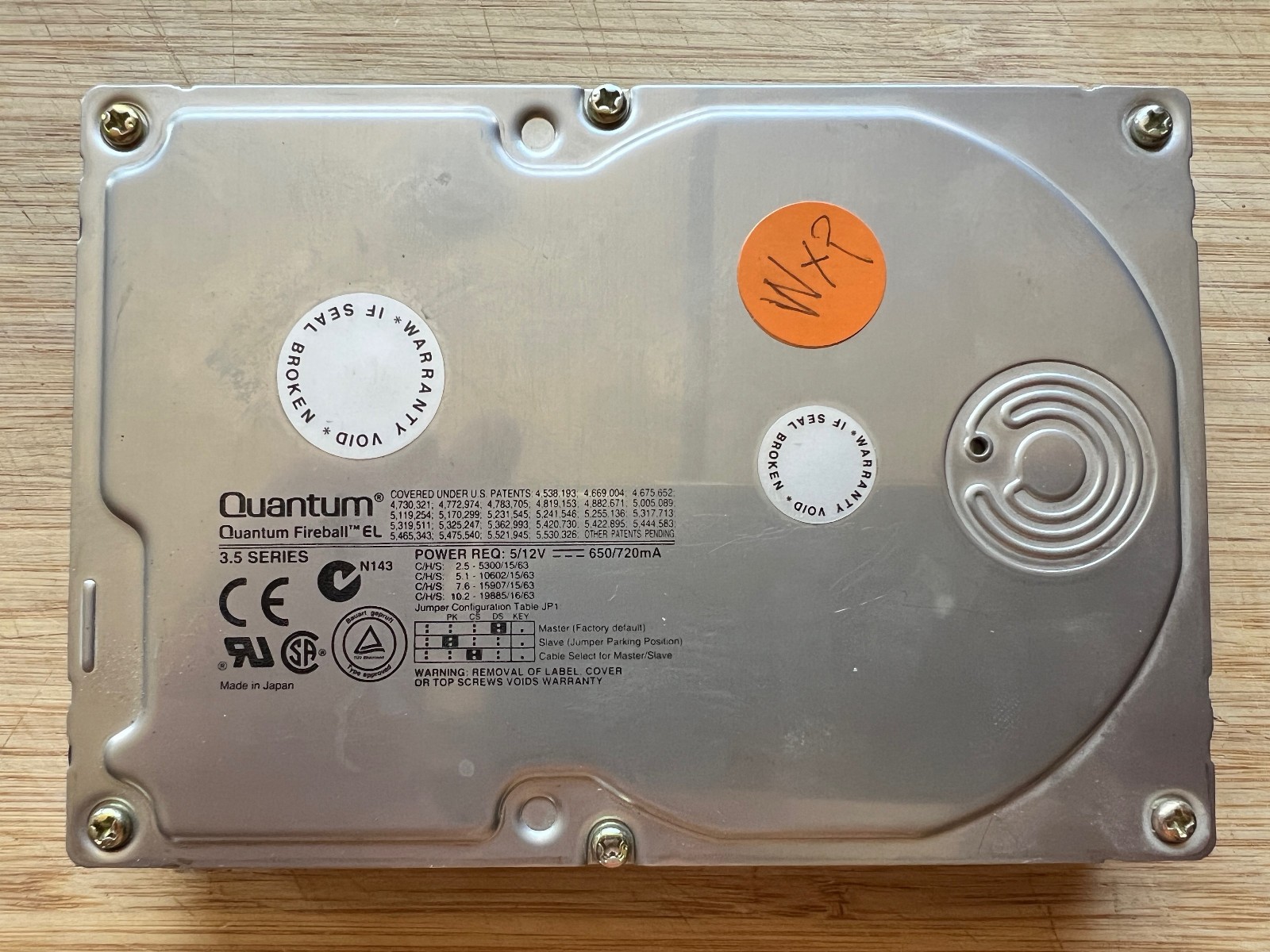 Quantum 10.2 GB Internal Drive IDE 3.5" EL10A109 with Windows XP