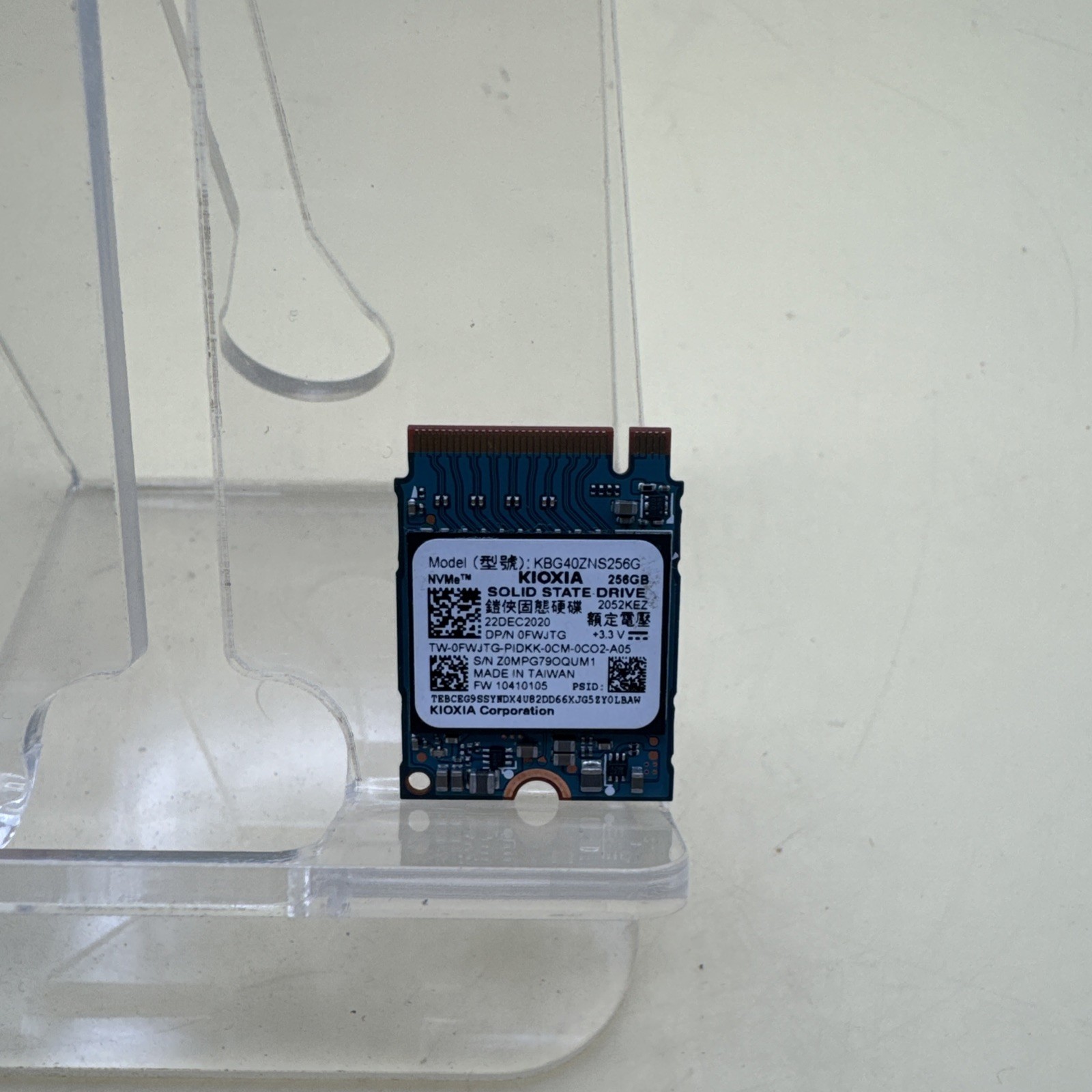 Kioxia / Toshiba KBG40ZNS256G 256GB PCIe 3.0 NVMe 2230 SSD