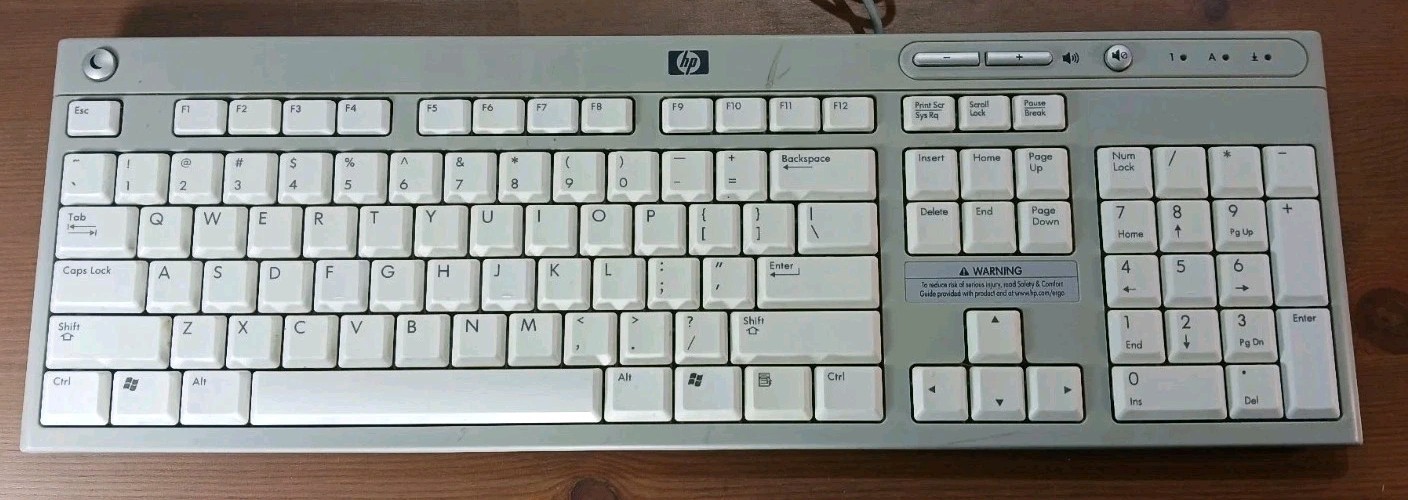 HP 5137 English Gray White Keys Keyboard Microsoft 18”x6” Wired - Clean Vintage