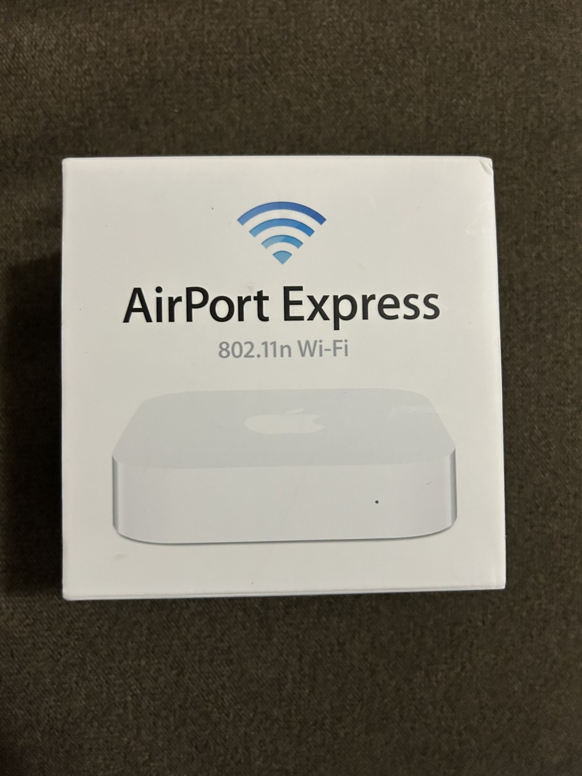 White Apple AirPort Express 802.11n Wi-Fi MC414LL/A - A1392- New / Open Box