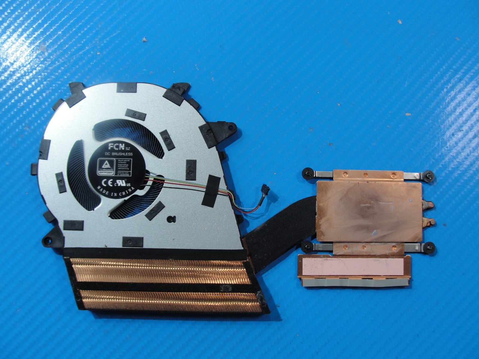 Lenovo Yoga 14” 7 14IAL7 Genuine Laptop CPU Cooling Fan 5H40S20555 AT2E4001FF0