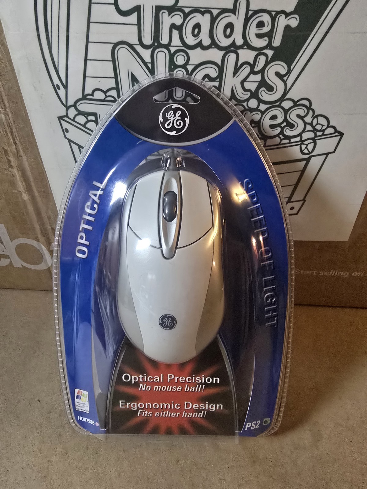 GE Optical Computer Mouse 97986 White - Wired PS2 - Scroll - NEW