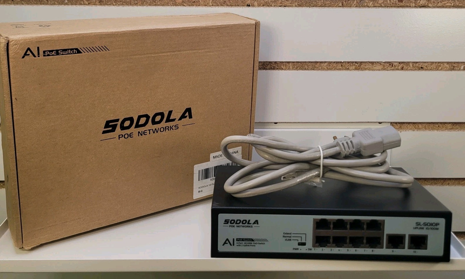 SODOLA 8 Port Gigabit PoE Switch with 2 Gigabit Ethernet Uplink