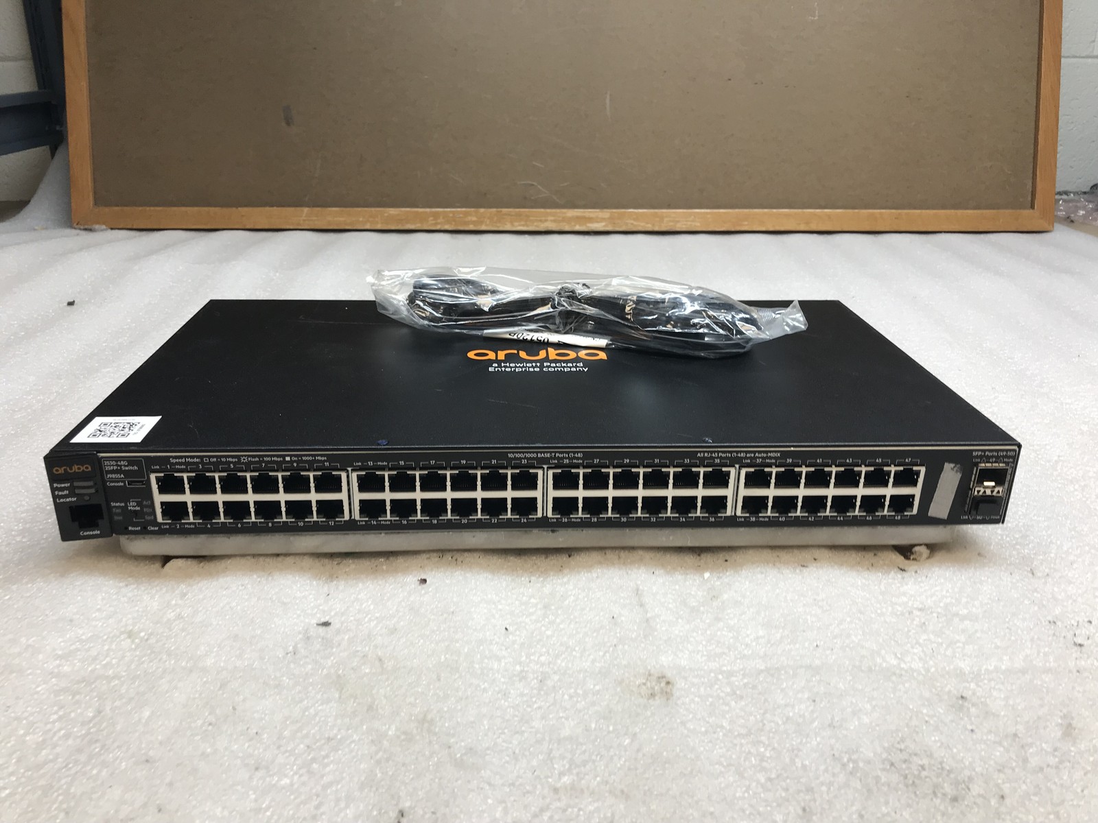 HP Aruba 2530-48G J9855A 48 Port Switch, 48x 1Gbps RJ45, 2x SFP+