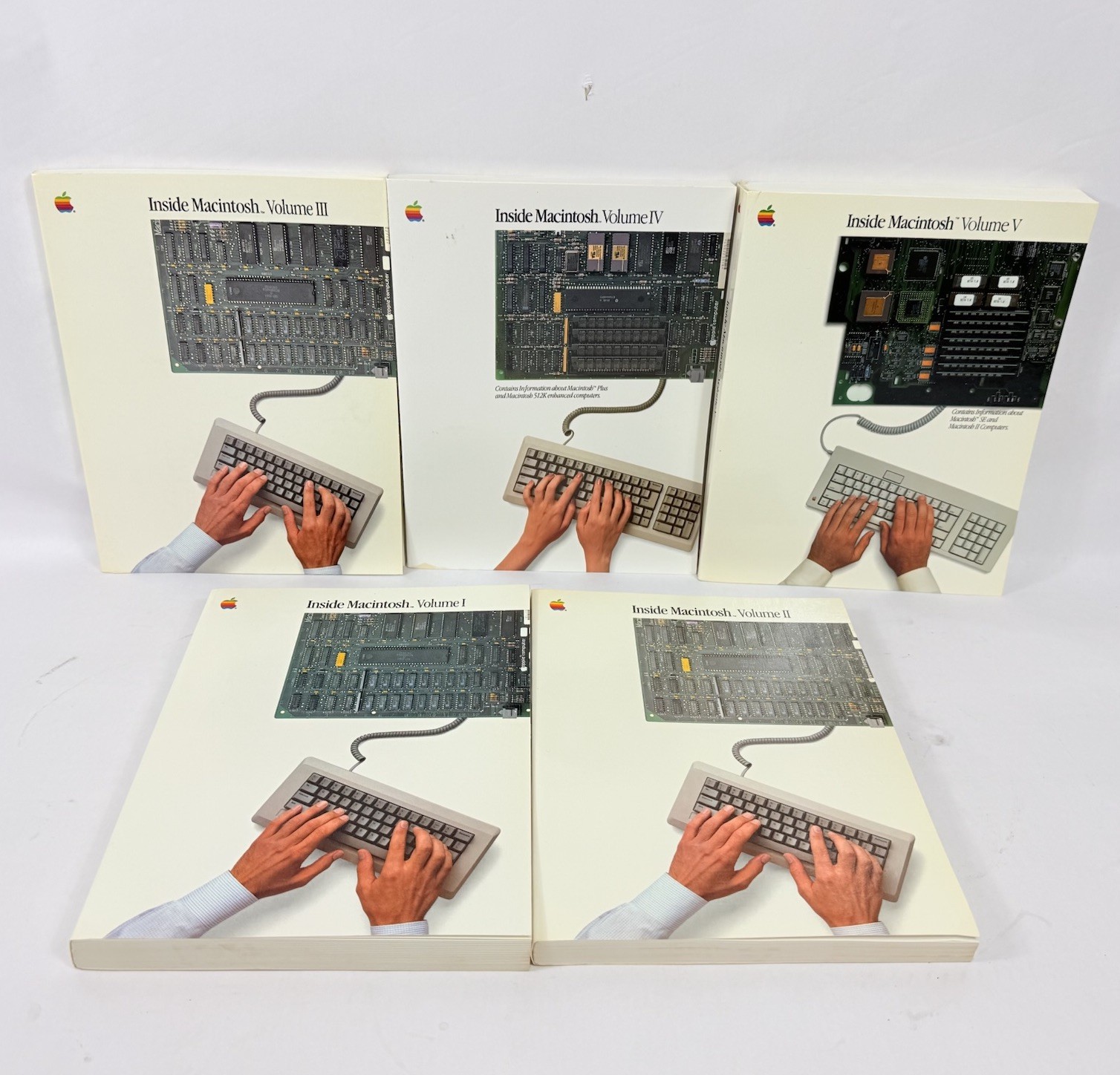 Inside Macintosh Volumes I, II, III, IV, V 1985 1986 1988 Excellent Vintage