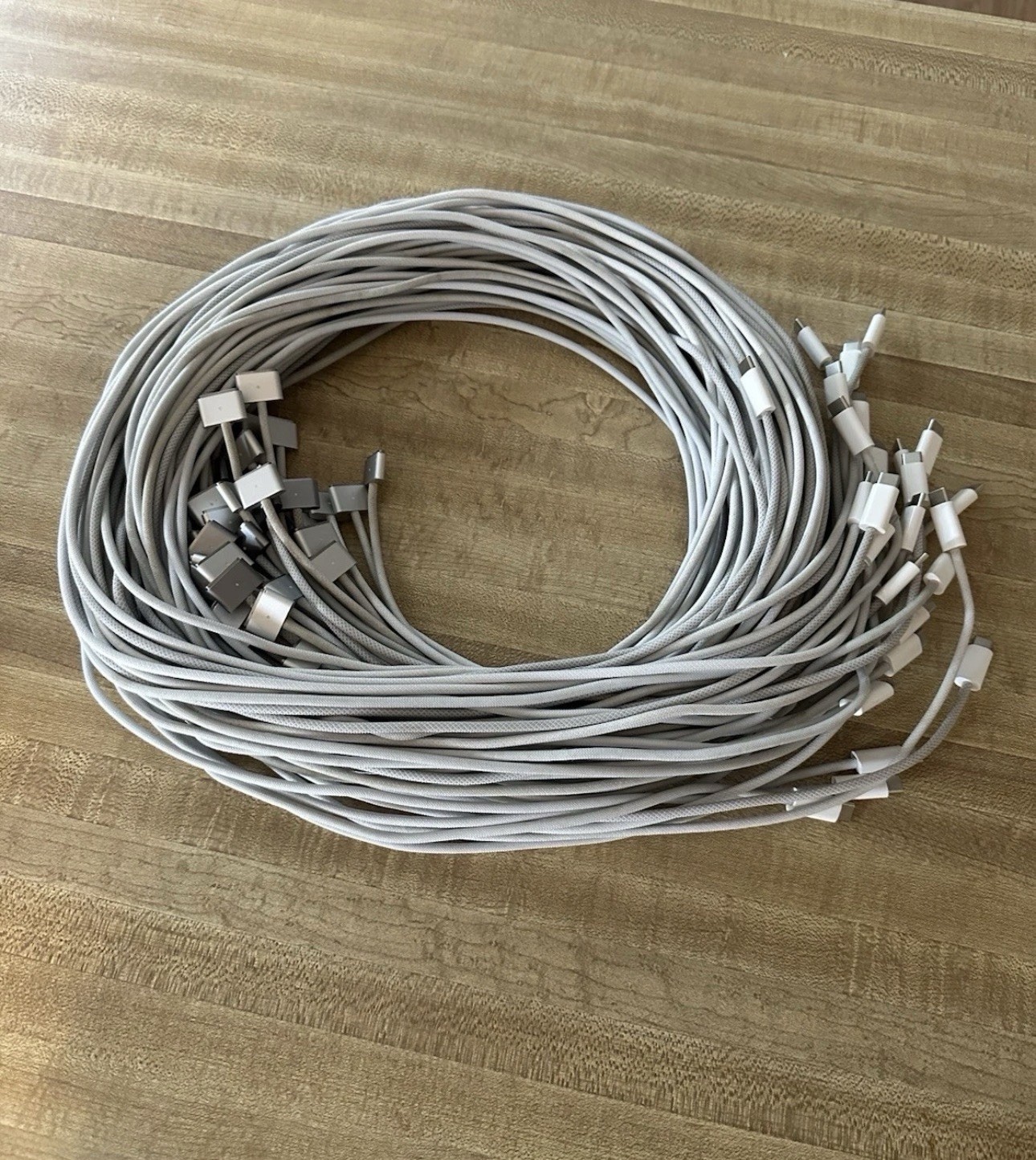 Lot Of 35 Apple USB-C to Magsafe 3 Charging Cable 2m MacBook Pro MLYV3AM/A