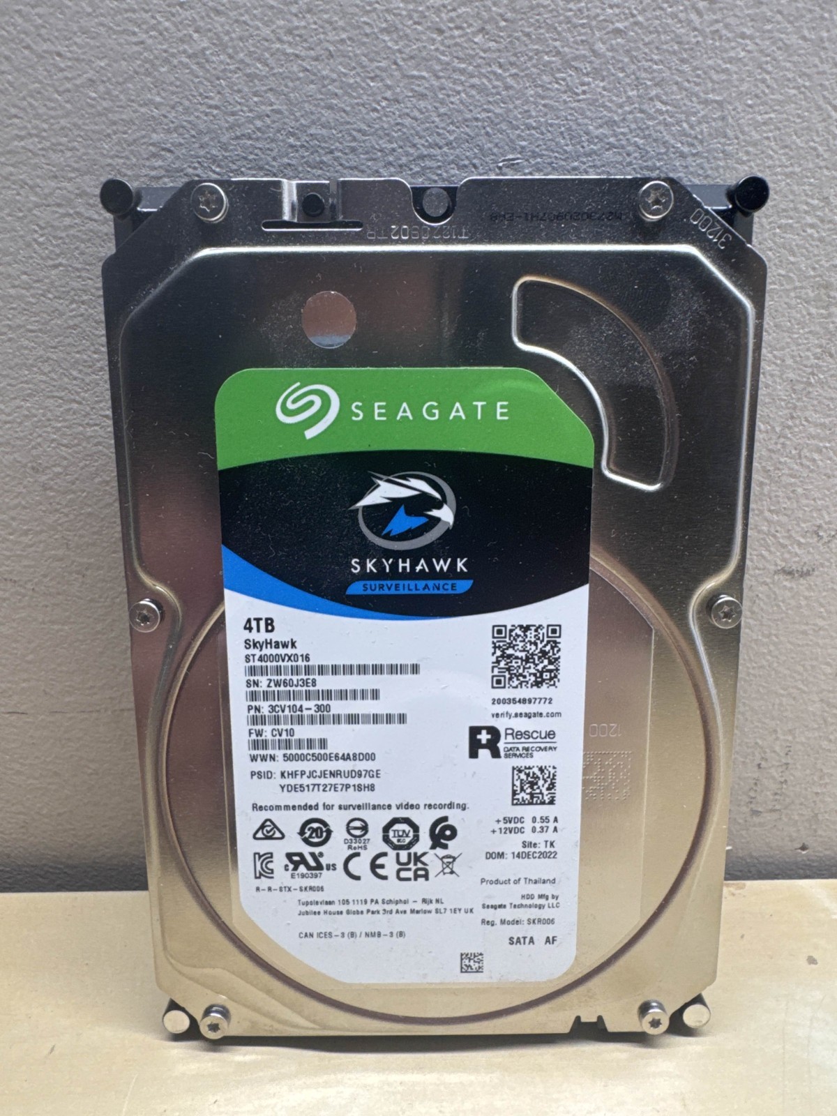 Seagate SkyHawk 4TB HDD ST4000VX016 SCANNED