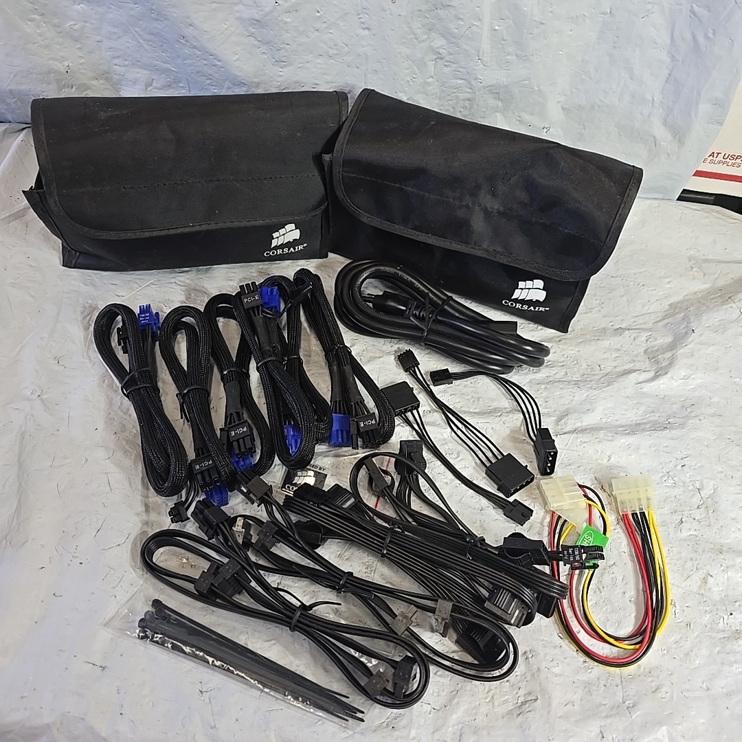 Corsair PSU TXM/HX PCI-E Modular Power Supply Cable Cord Harnass w/2 GENUINE Bag