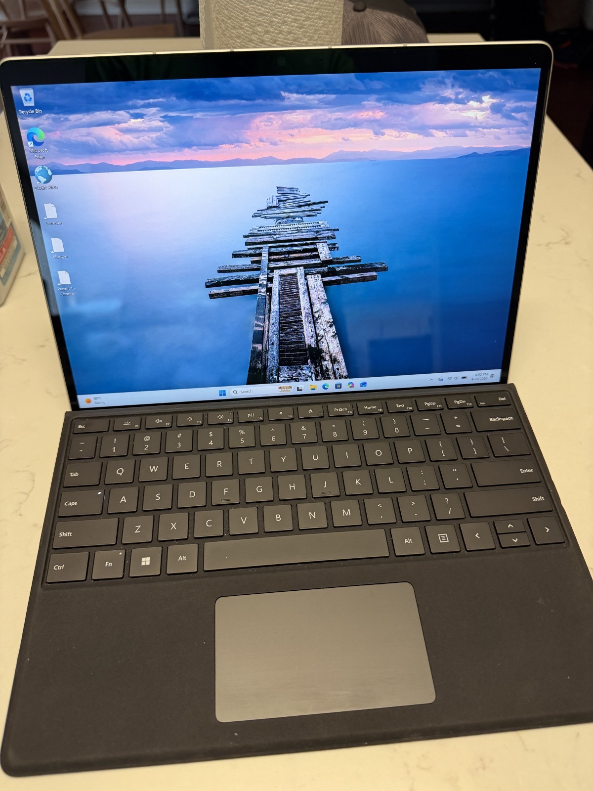 Microsoft Surface Pro 9 256GB SQ3 3.0GHz 8GB Wi-Fi + 5G 13" Platinum