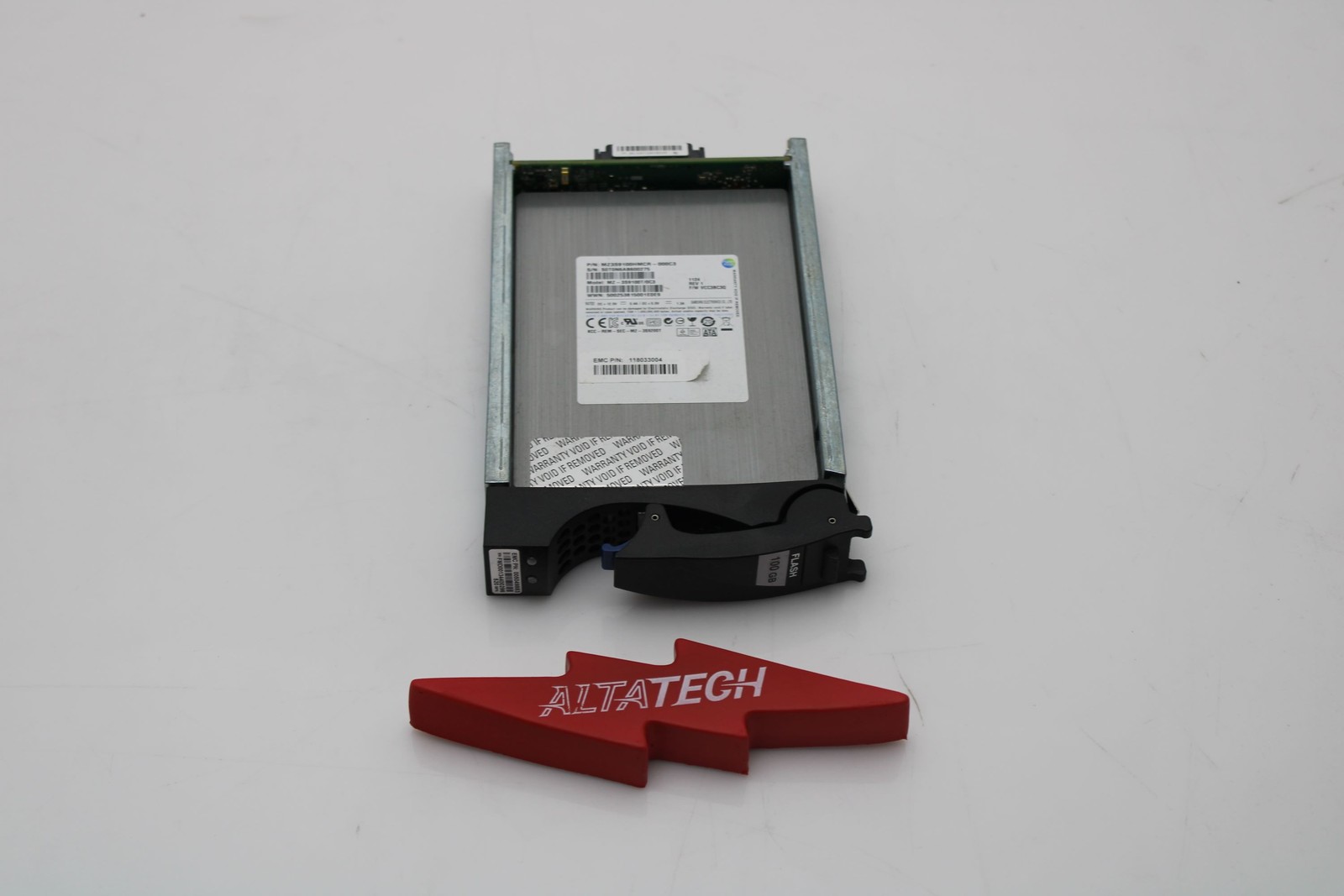 EMC 005050361 100GB SSD SAS 3.5 6G VNX5100/5300 V3-VS6F-100 Solid State Drive
