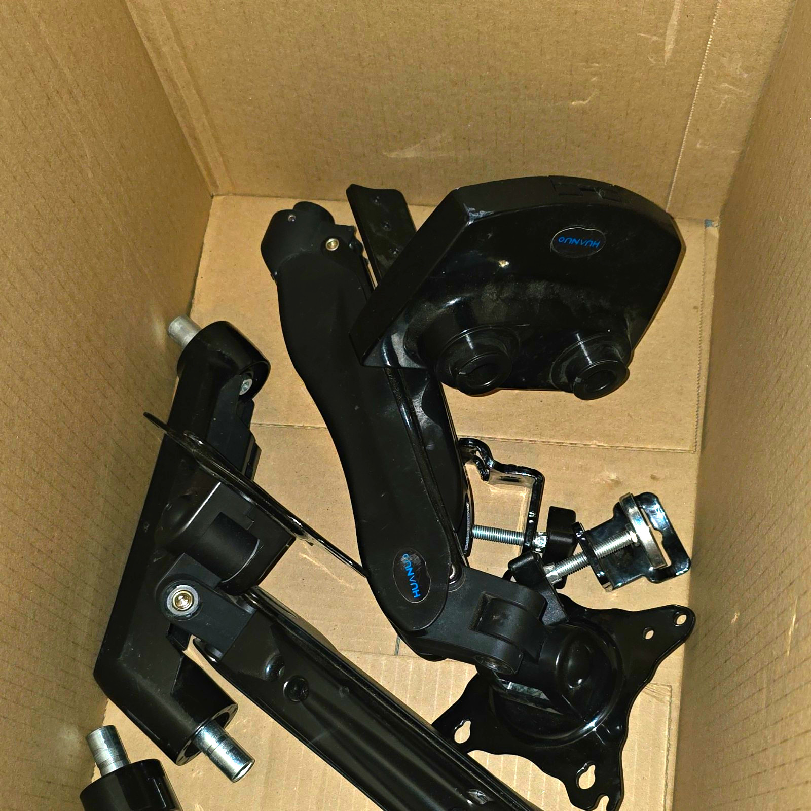 dual monitor desk mount just missing screws 
