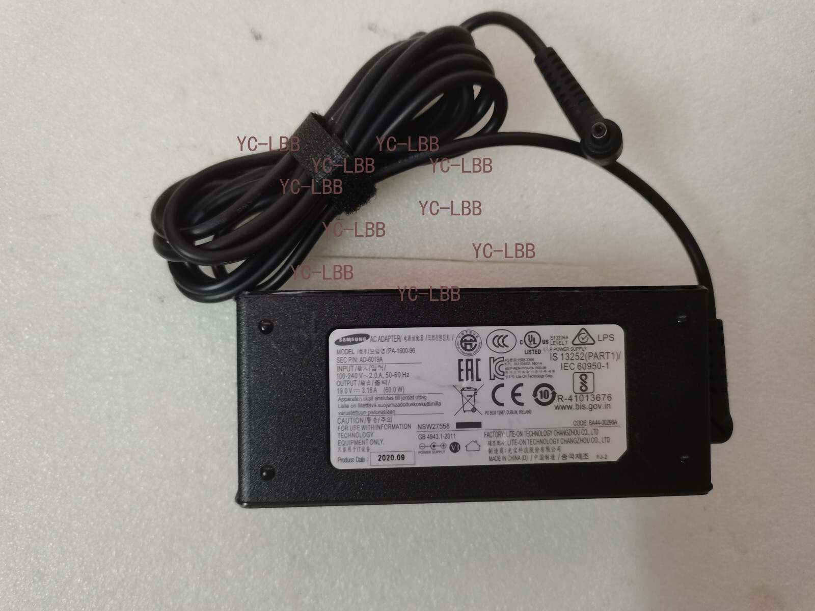 Original 19V 3.16A PA-1600-96 AD-6019A For Samsung NP930XCJ-K01US NP950XCJ-K03CA
