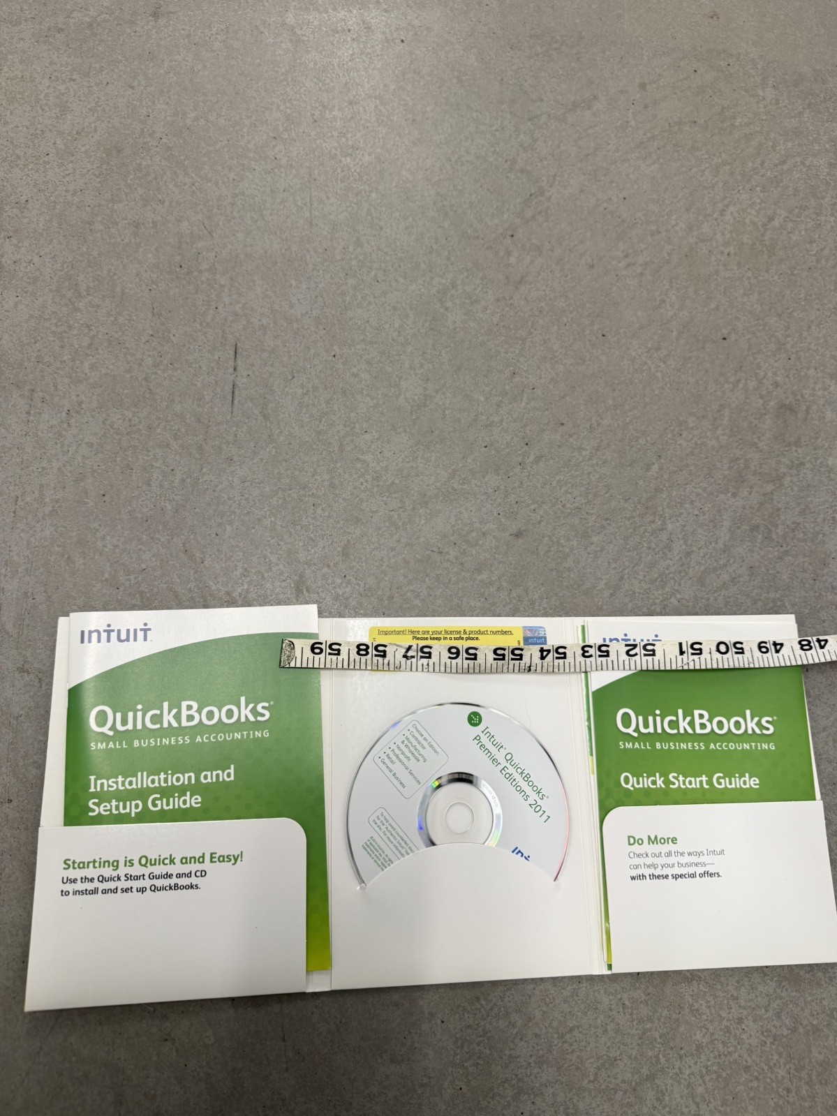Intuit Quickbooks Premier Industry Edition Retail 2011 UNTESTED With Key